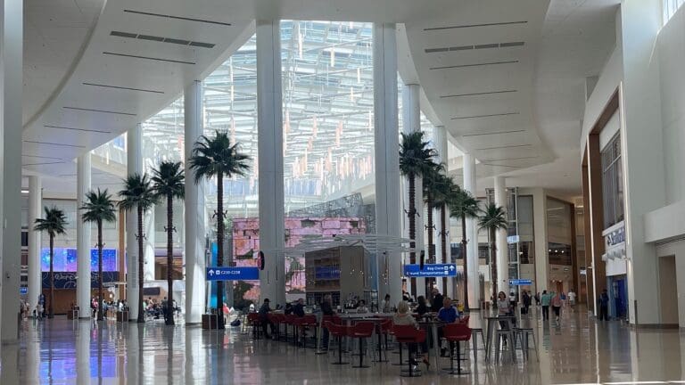 Orlando International Airport’s new Terminal C Innovates with Fiber Cabling and Passive Optical LAN